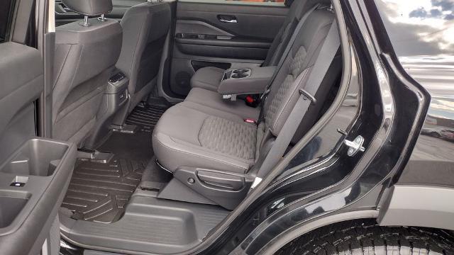 2022 Nissan Pathfinder S