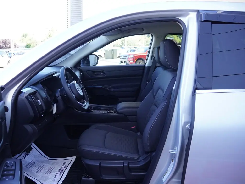 2025 Nissan Pathfinder - $33,988