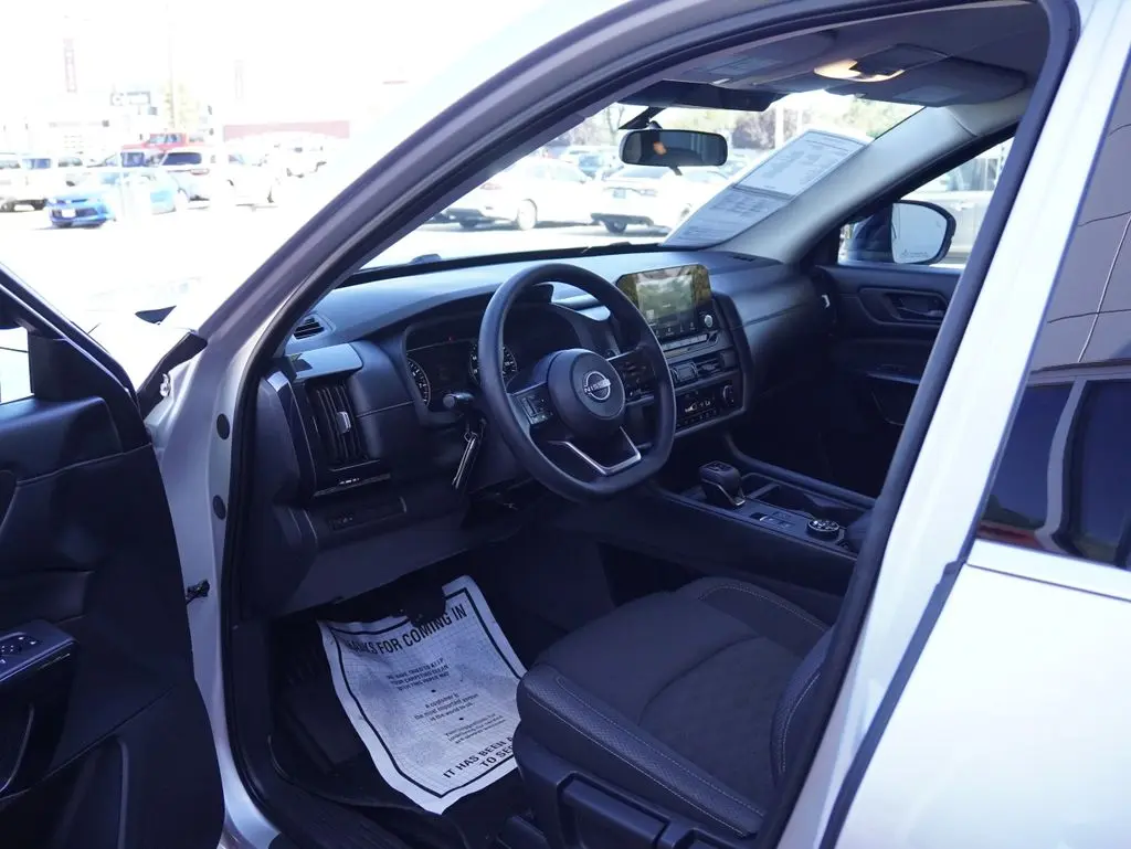 2025 Nissan Pathfinder - $33,988