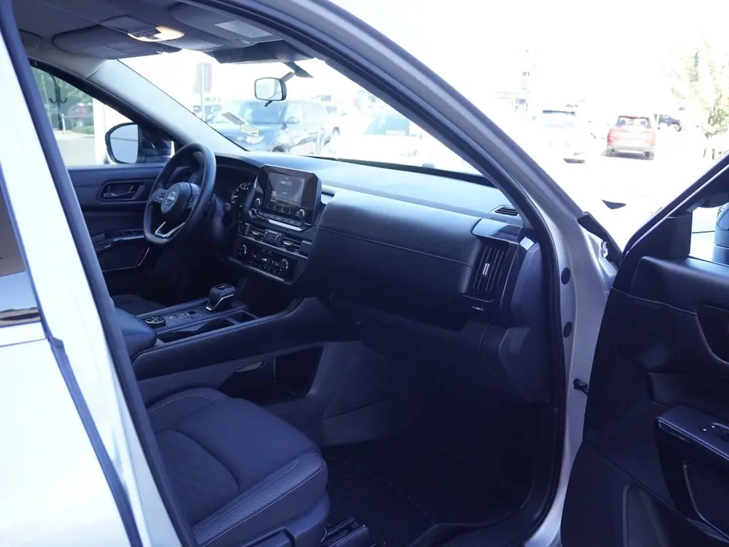 2025 Nissan Pathfinder - $33,988