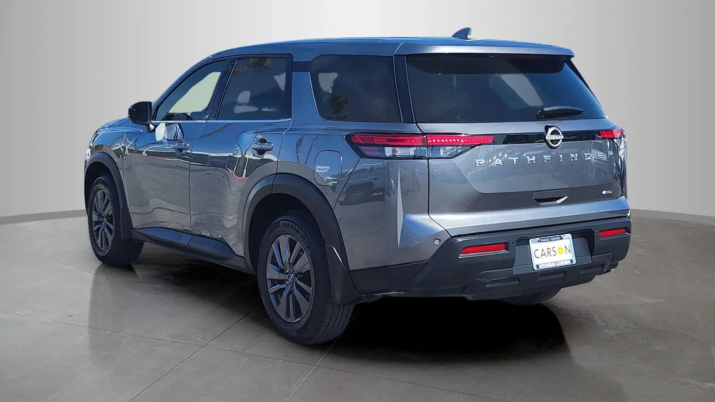 2022 Nissan Pathfinder S