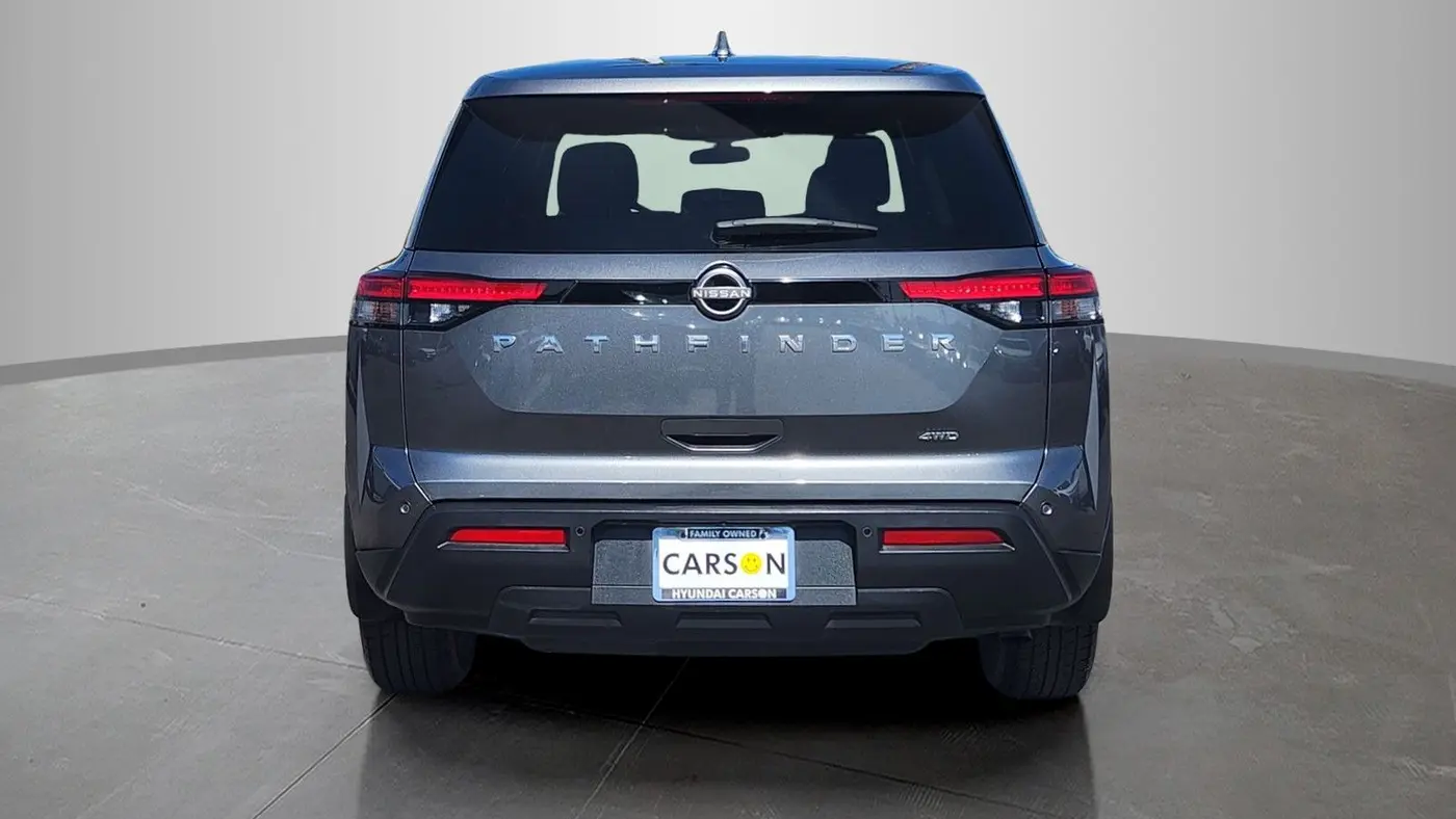 2022 Nissan Pathfinder S