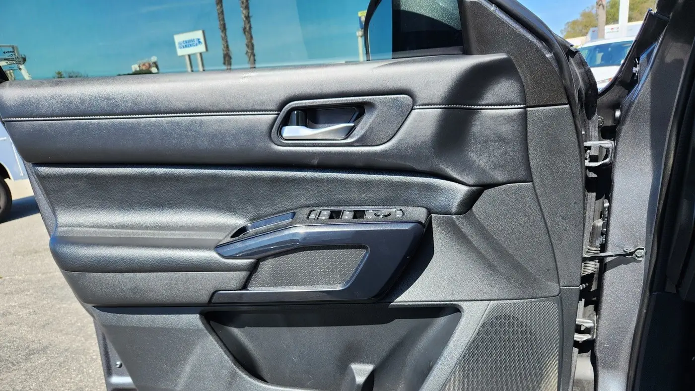 2022 Nissan Pathfinder S