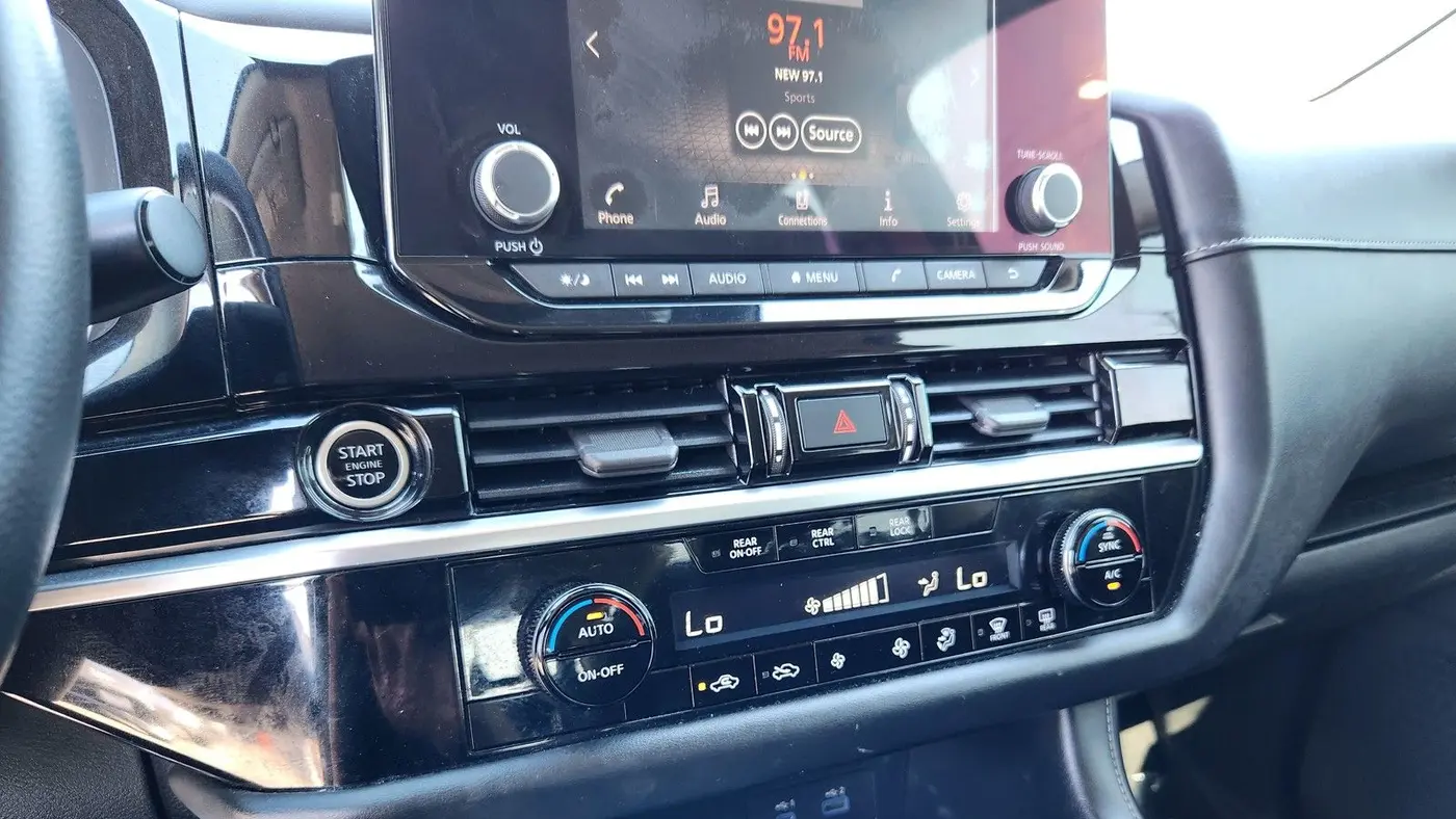 2022 Nissan Pathfinder S