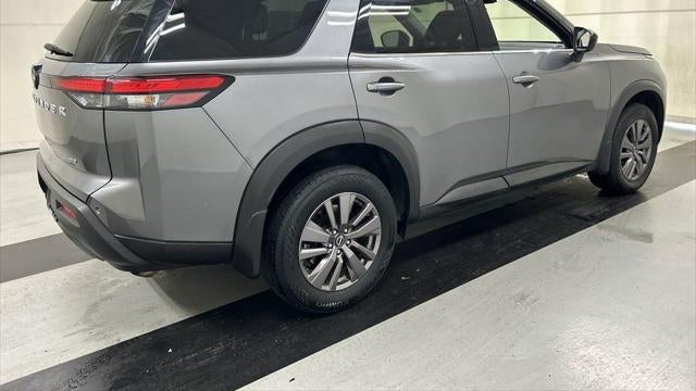 2023 Nissan Pathfinder S