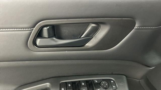 2023 Nissan Pathfinder S
