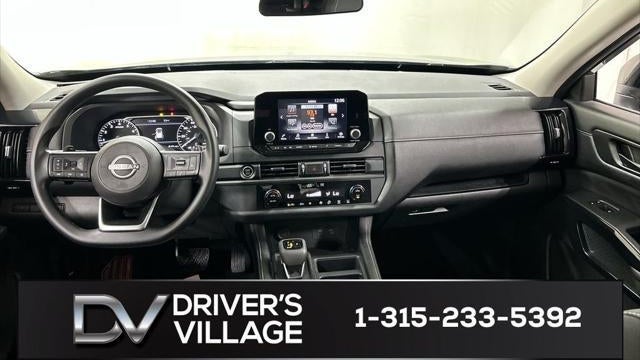 2023 Nissan Pathfinder S