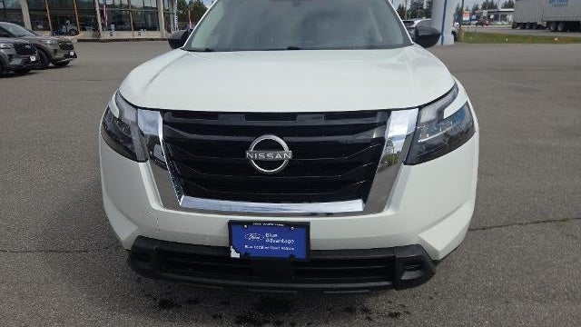 2024 Nissan Pathfinder S