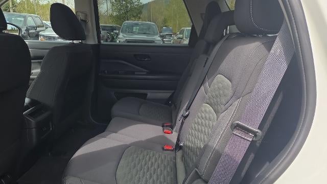2024 Nissan Pathfinder S