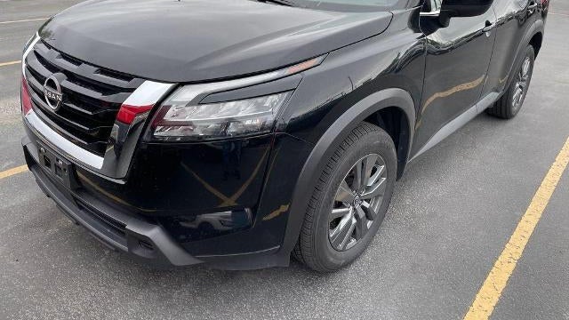 2024 Nissan Pathfinder S