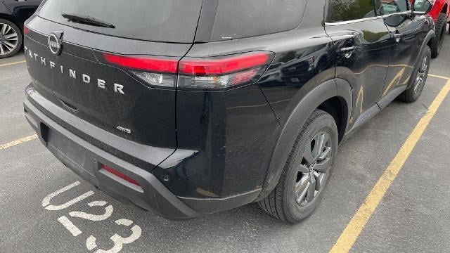 2024 Nissan Pathfinder S