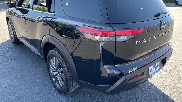 2024 Nissan Pathfinder S