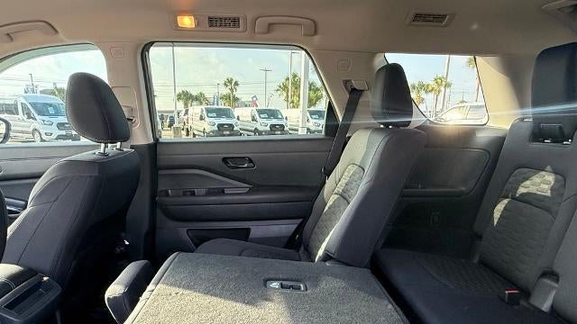 2025 Nissan Pathfinder S