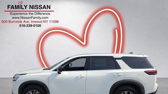 2025 Nissan Pathfinder S