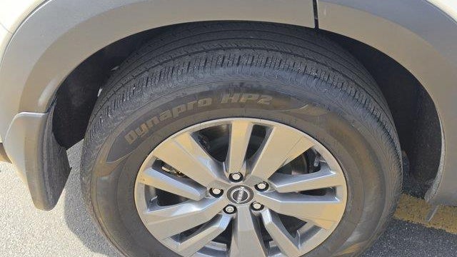 2025 Nissan Pathfinder S