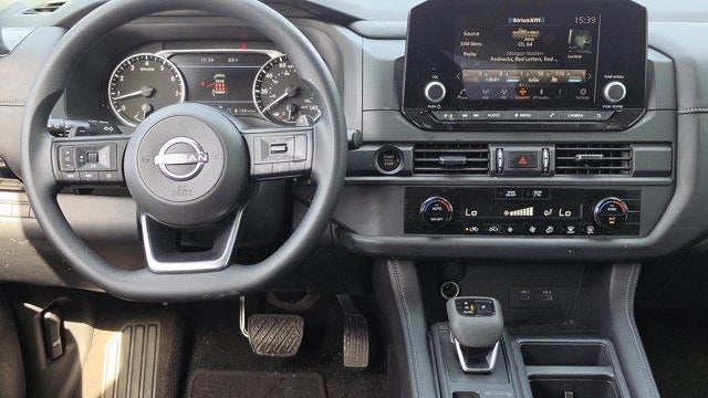 2025 Nissan Pathfinder S