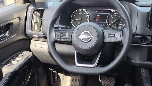 2025 Nissan Pathfinder S
