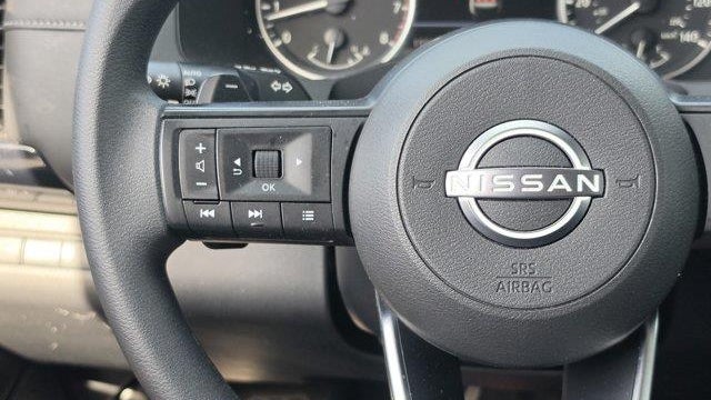 2025 Nissan Pathfinder S