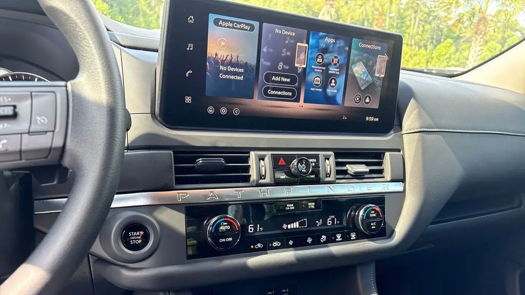 2026 Nissan Pathfinder S