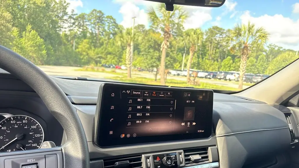 2026 Nissan Pathfinder S