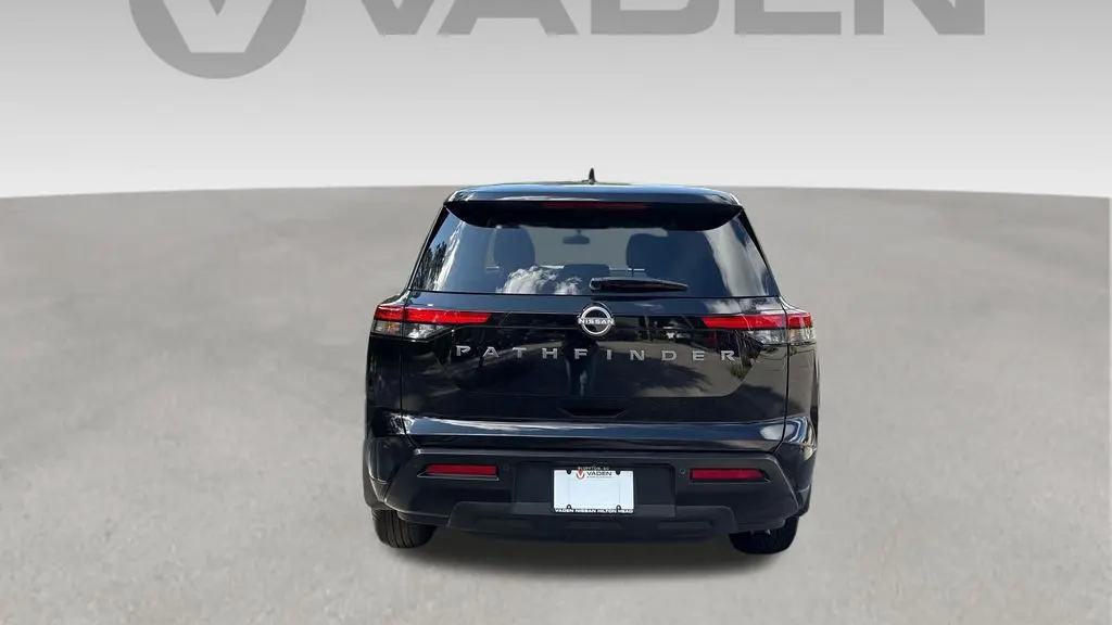 2026 Nissan Pathfinder S