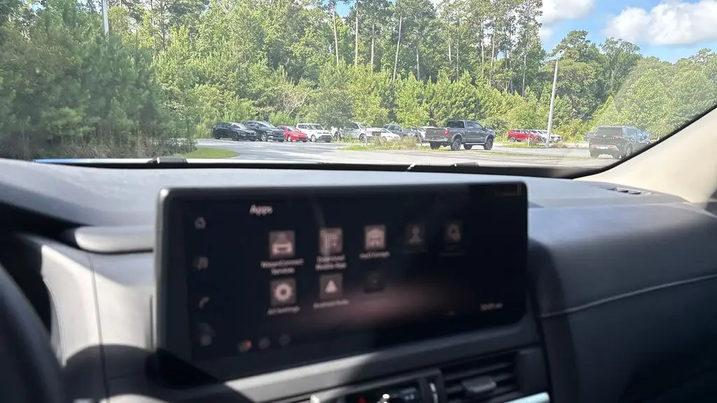 2026 Nissan Pathfinder S