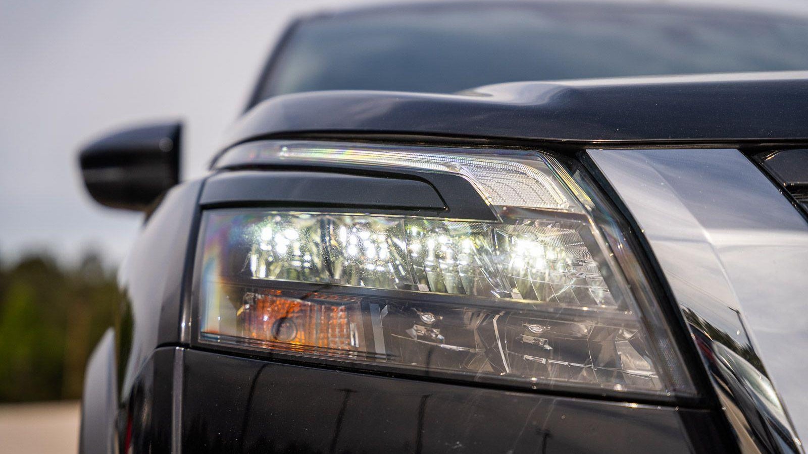 2024 Nissan Pathfinder SV
