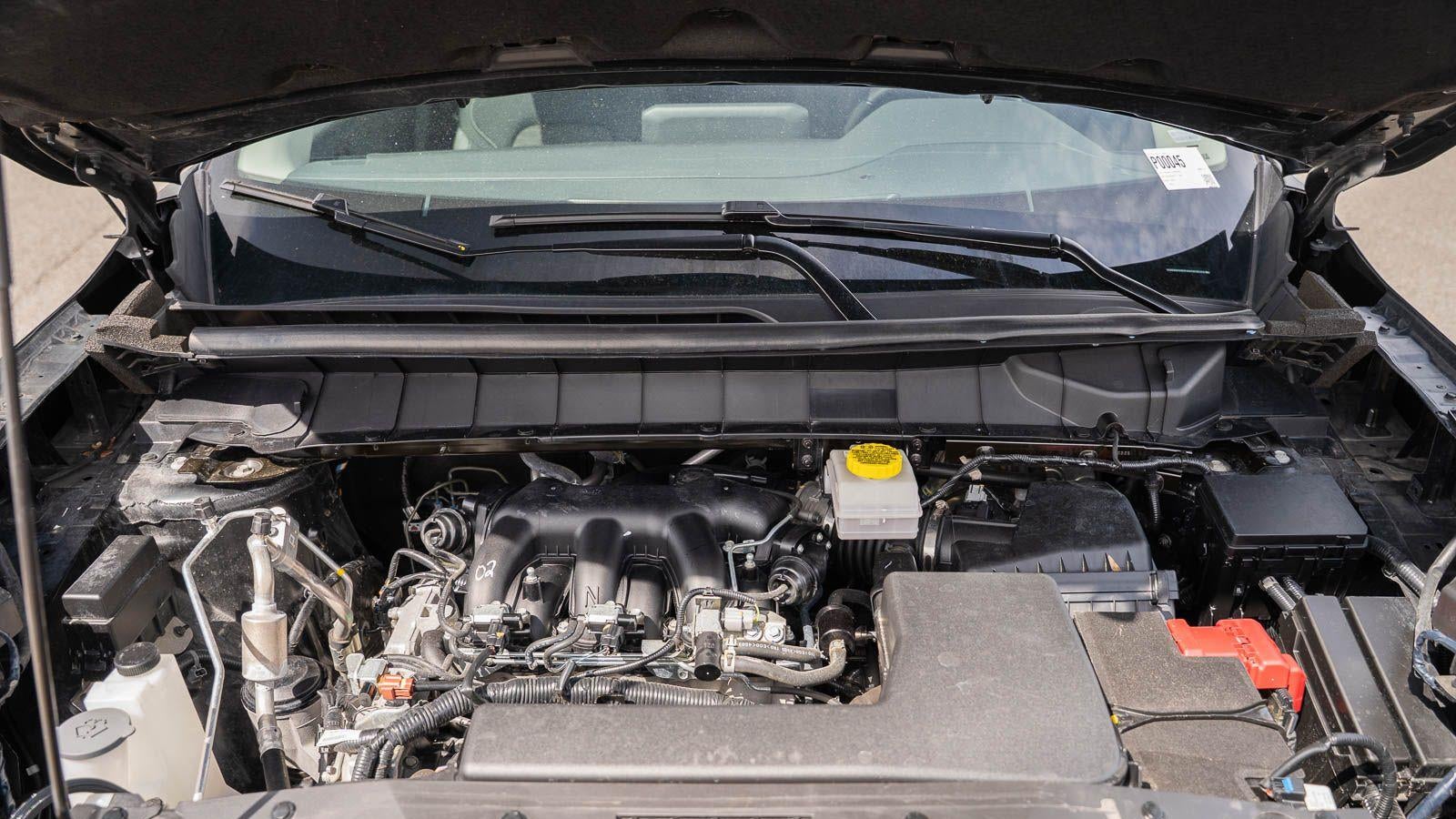2024 Nissan Pathfinder SV