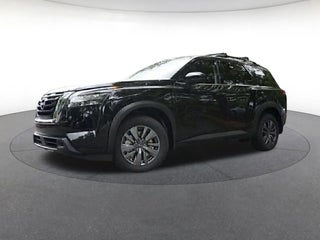 2025 Nissan Pathfinder with Super Black Exterior