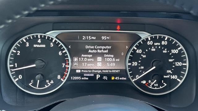 2024 Nissan Pathfinder SV