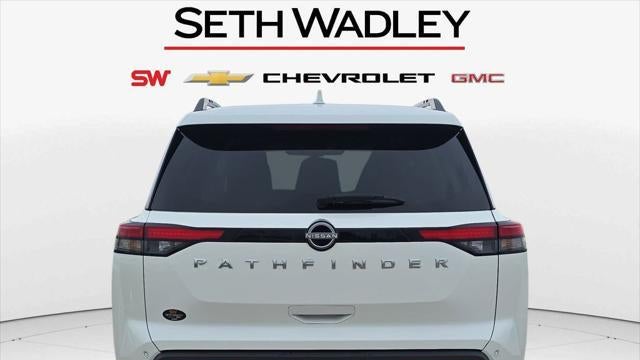 2025 Nissan Pathfinder SV