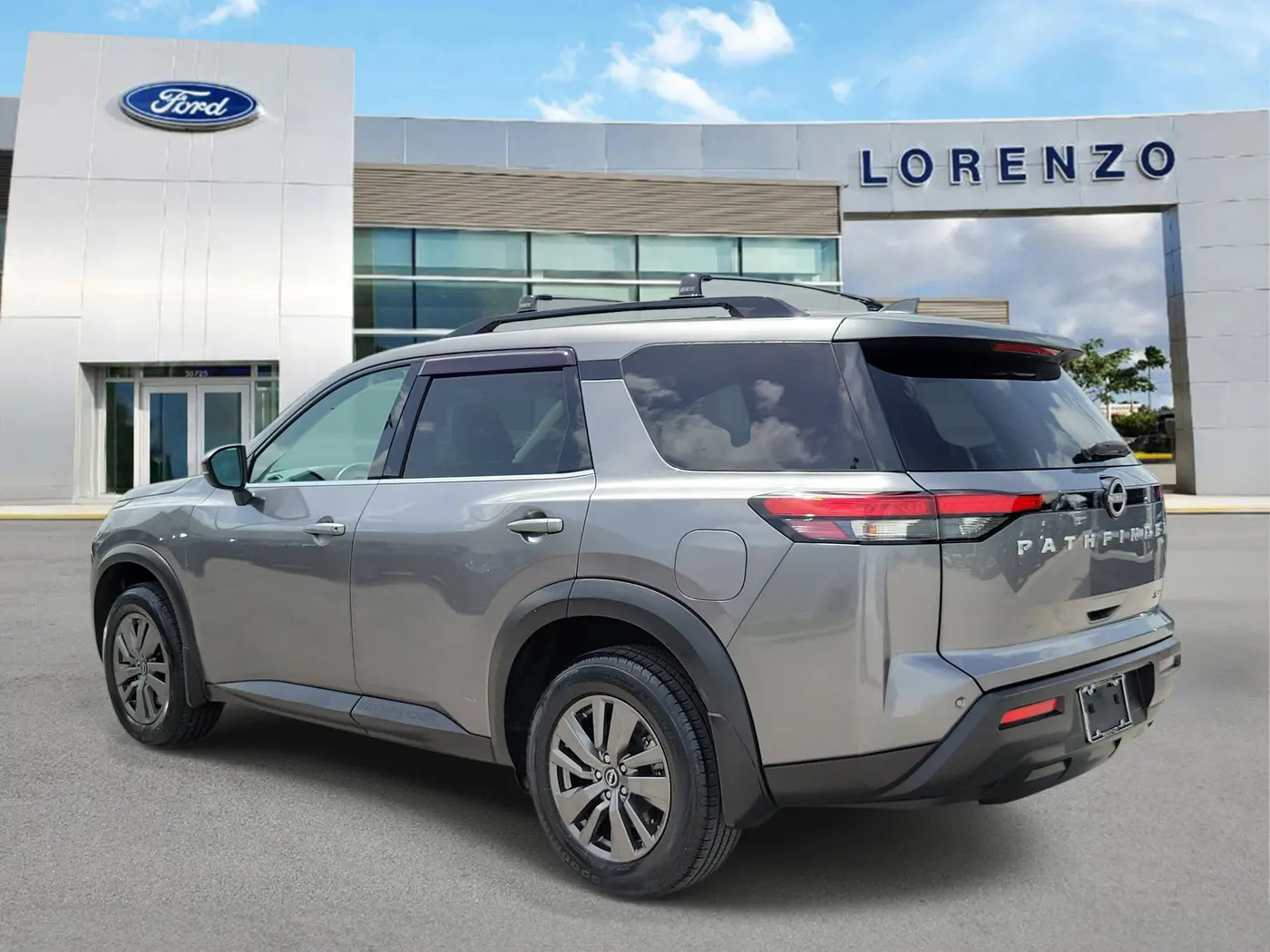 2022 Nissan Pathfinder - $19,880