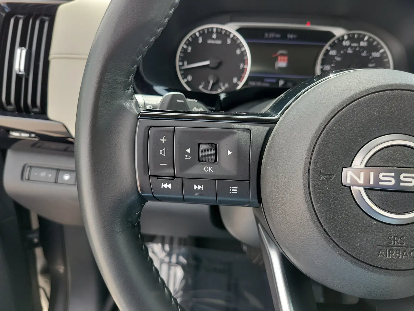 2022 Nissan Pathfinder - $19,880