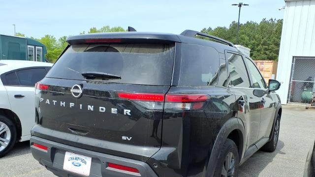 2024 Nissan Pathfinder SV