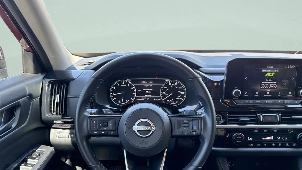 2023 Nissan Pathfinder SV