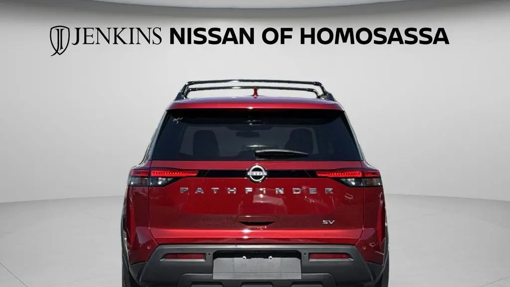 2023 Nissan Pathfinder SV