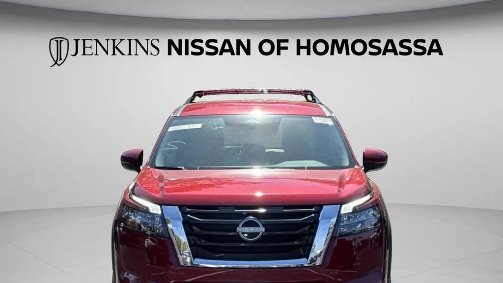 2023 Nissan Pathfinder SV