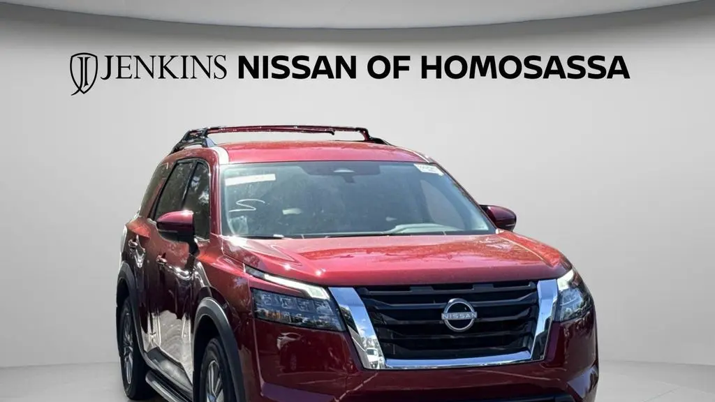 2023 Nissan Pathfinder SV