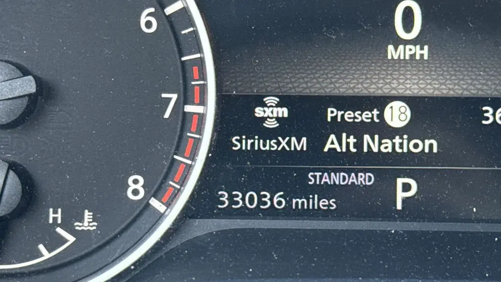 2023 Nissan Pathfinder SV