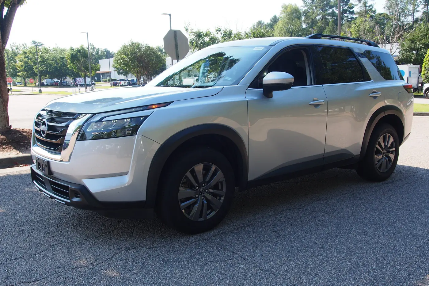 2024 Nissan Pathfinder - $26,260
