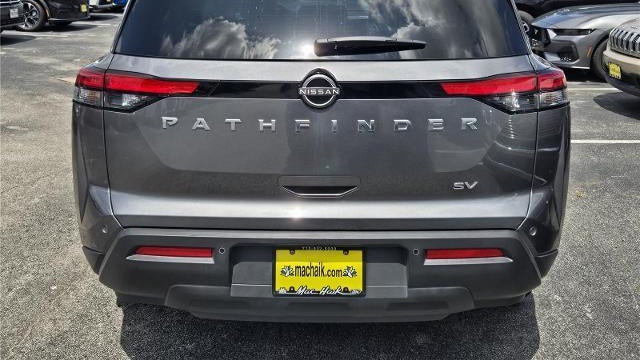 2022 Nissan Pathfinder SV