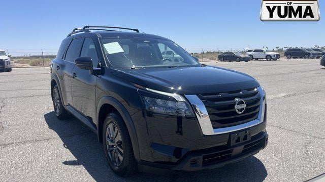 2024 Nissan Pathfinder SV