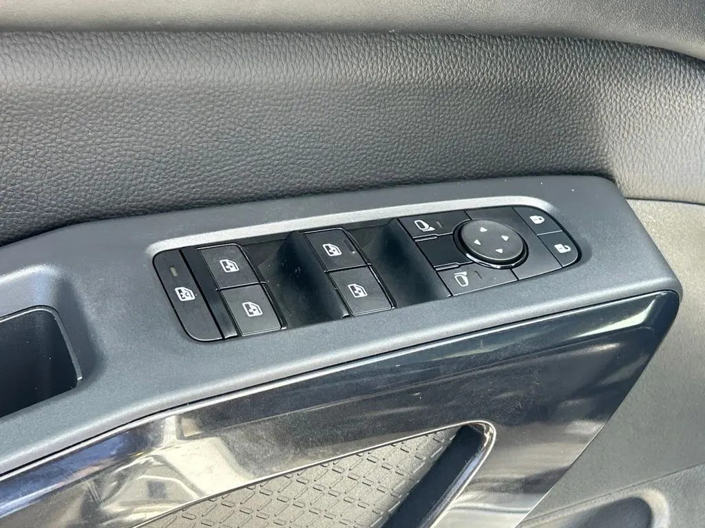 2025 Nissan Pathfinder - $29,319