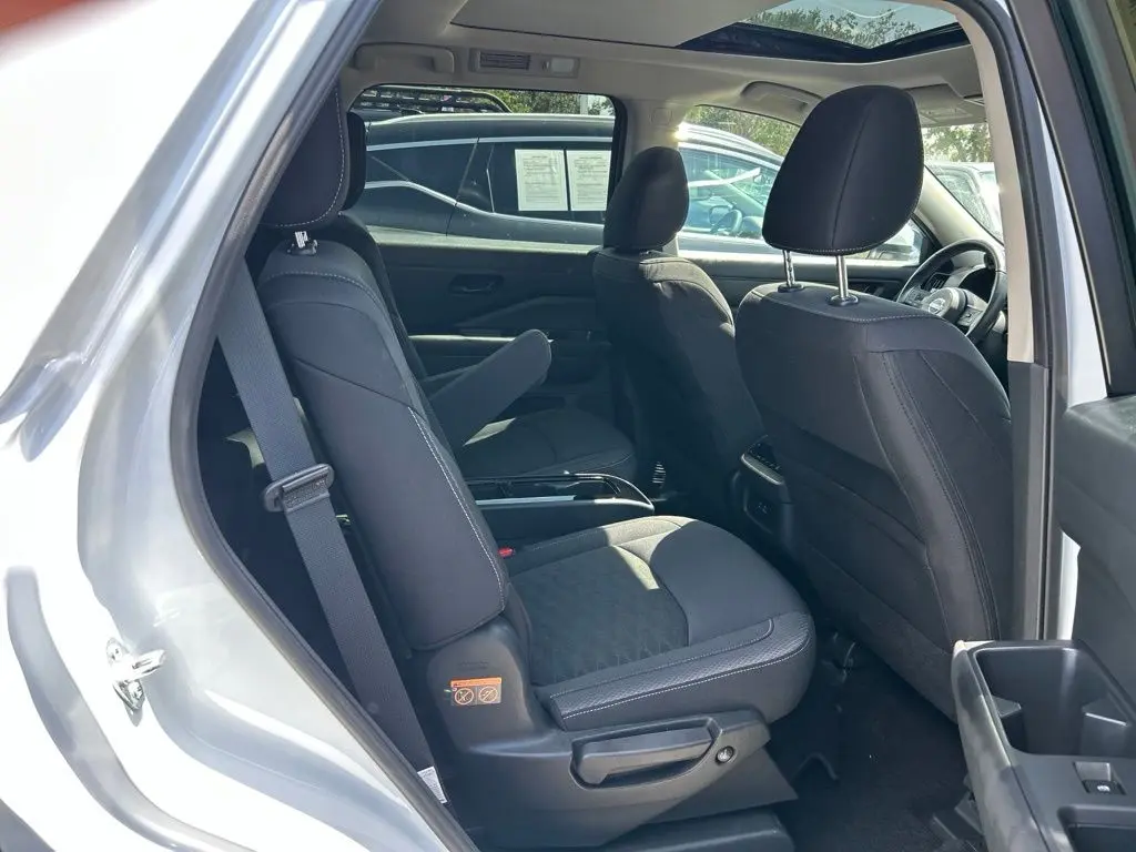 2025 Nissan Pathfinder - $29,319
