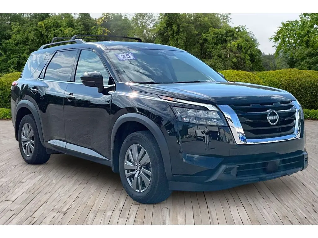 2025 Nissan Pathfinder - $30,600