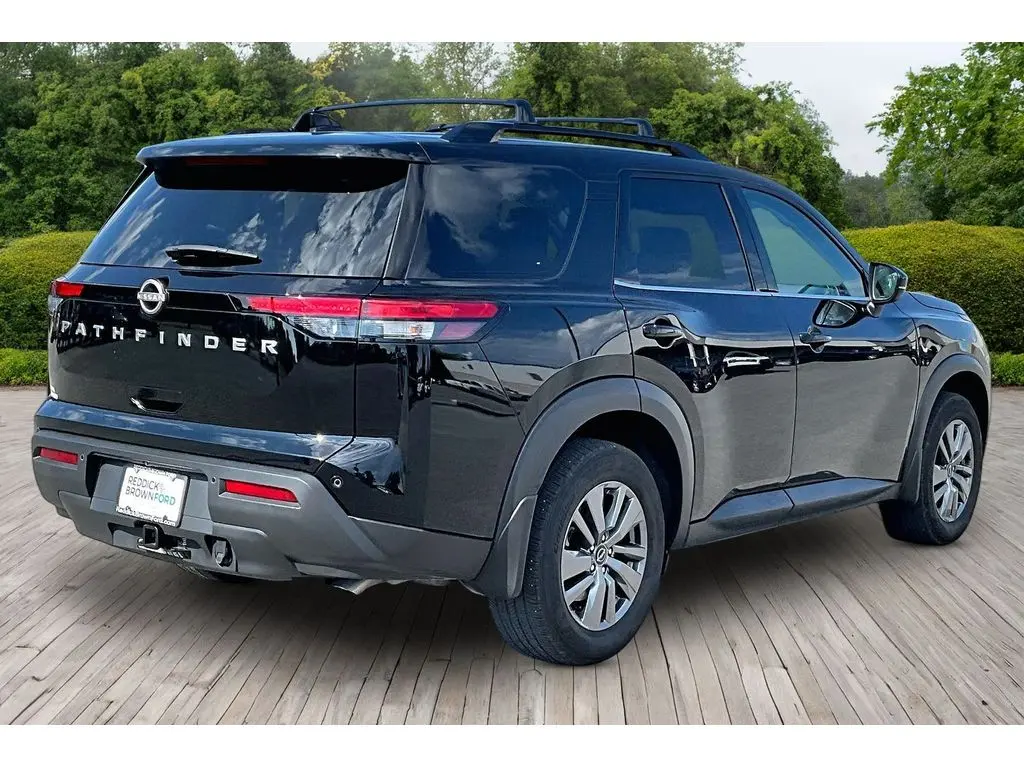 2025 Nissan Pathfinder - $30,600