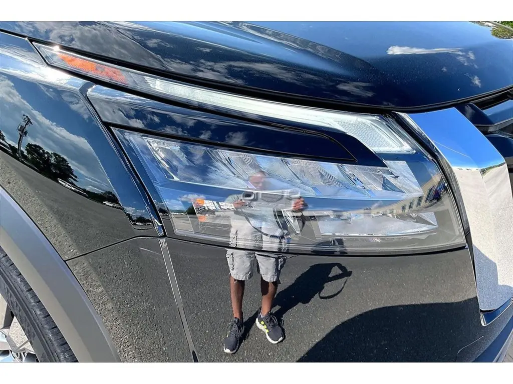 2025 Nissan Pathfinder - $30,600