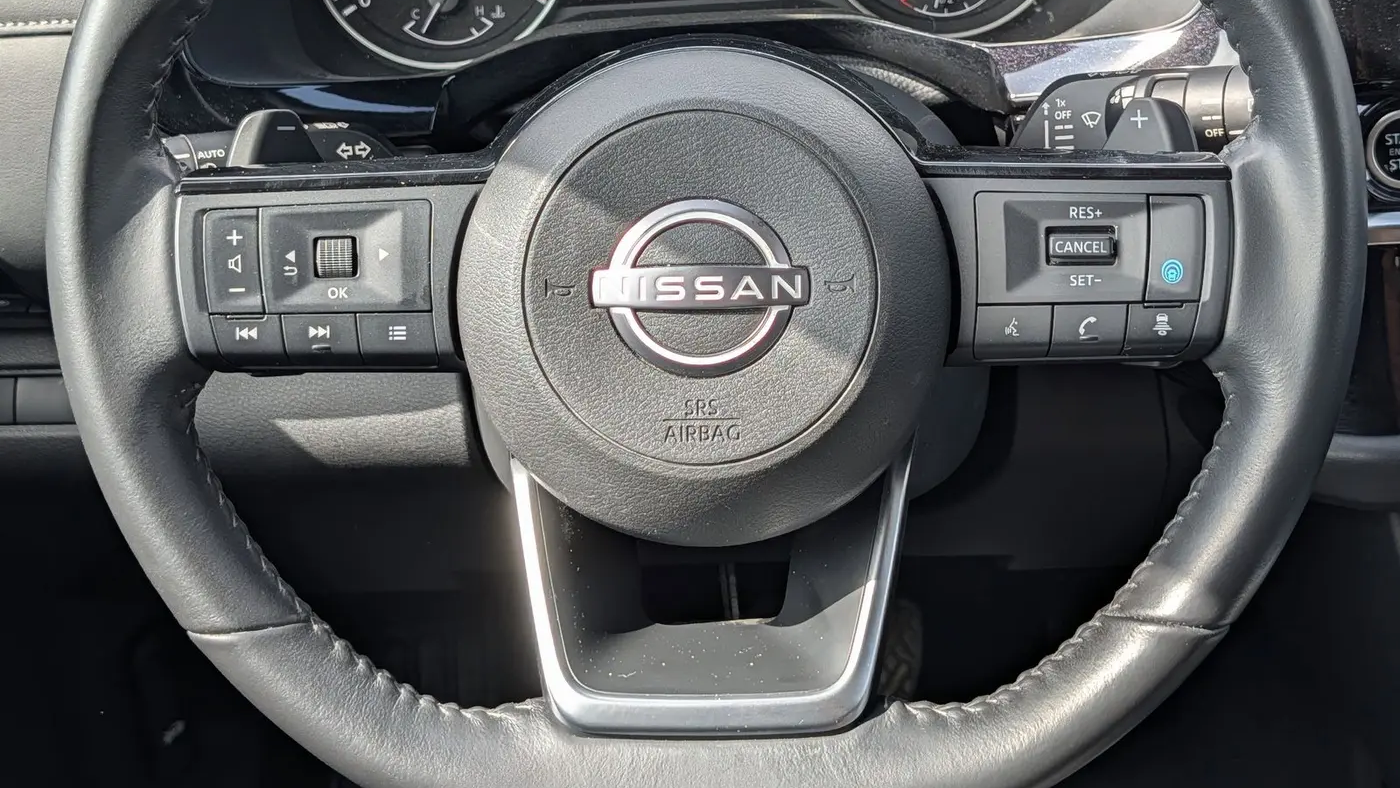 2023 Nissan Pathfinder SV