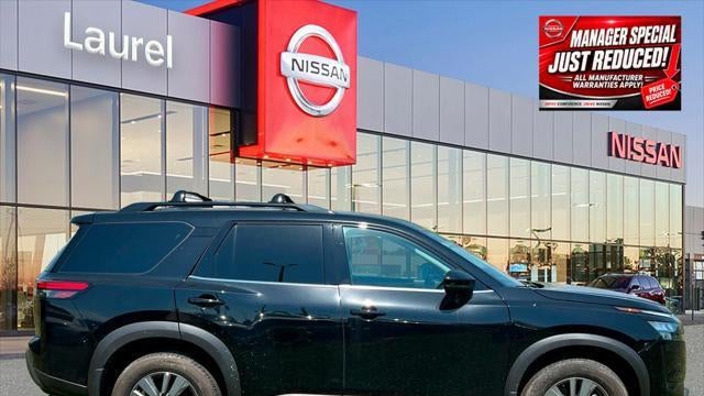 2025 Nissan Pathfinder SV