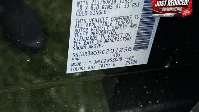 2025 Nissan Pathfinder SV